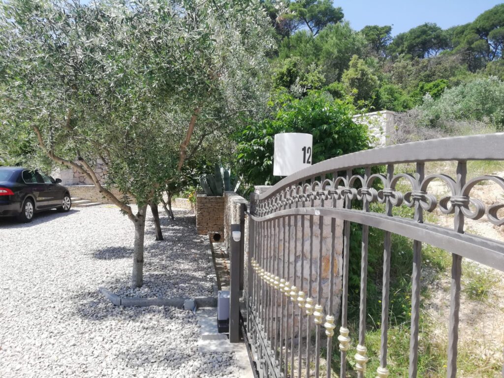 29781d77-aa6f-4d75-a21a-2f74338d2db0